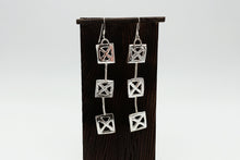 Load image into Gallery viewer, Tres di PAX Earrings